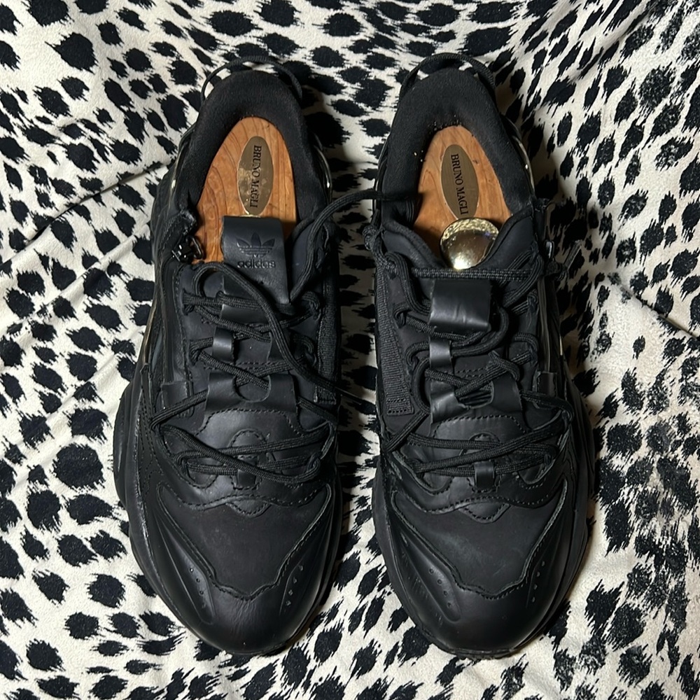 adidas Originals Ozweego Zip Athletic Shoes